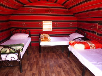 wadi rum accommodation, wadi rum camp, 